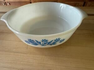 Vintage Anchor Hocking Fire King Cornflower Casserole Dish 2 QT